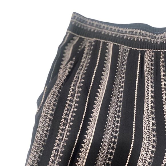 Jessica Simpson Boho Print Pull-On Pants - Picture 5 of 7